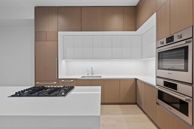 Photo - 313 W 17th St Unit 2603