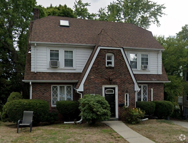 Building Photo - 64 Undine Rd Unit 9-BED 4BATH Brighton Rental