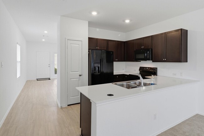 Photo - 117 Grey Slate Ave