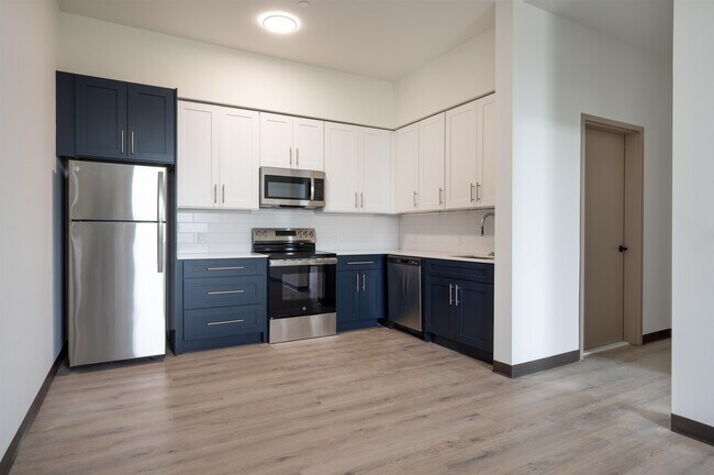 Photo - 857 Bergen Ave Unit 309