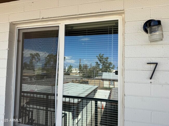Building Photo - 4619 S 16th St Unit 7 Rental