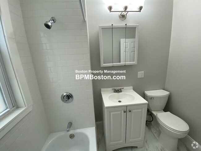 Building Photo - 139 Bowdoin St Unit Bowdoin st Rental