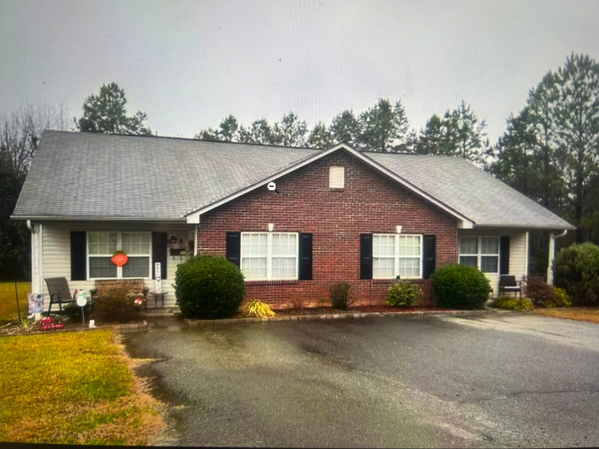 1520 VINTAGE HILL APTS - 1520 VINTAGE HILL APTS
