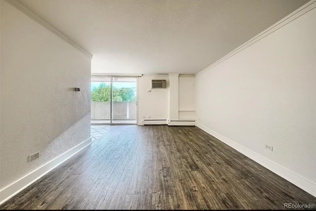 Photo - 1035 Colorado Blvd