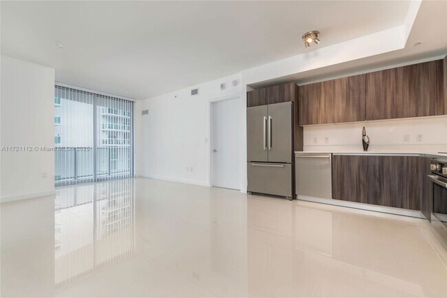 Photo - 488 NE 18th St
