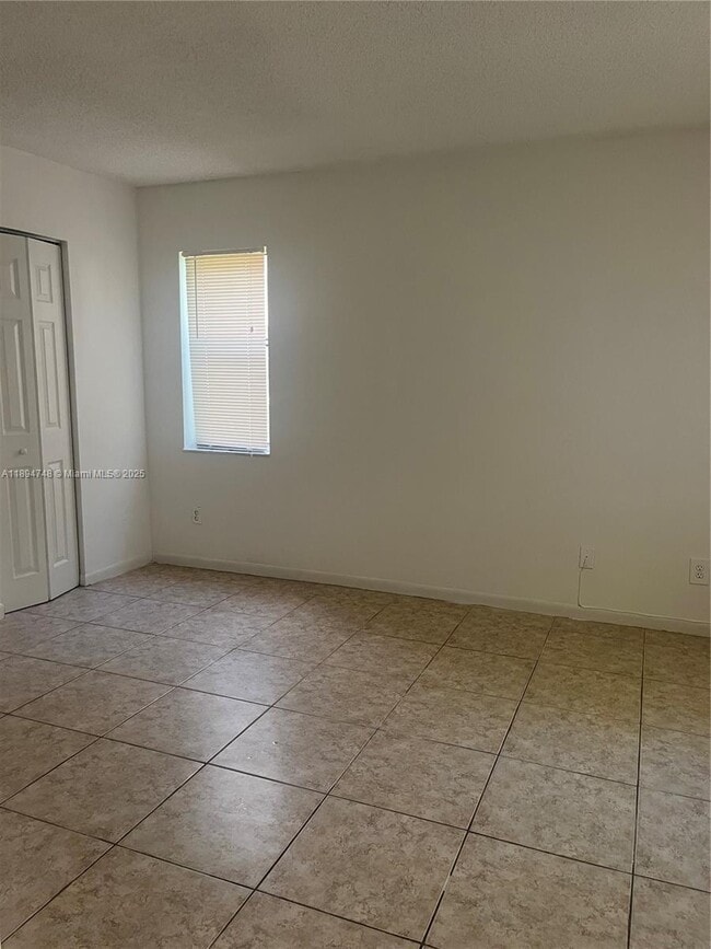 Photo - 725 NW 103rd Terrace Unit 101