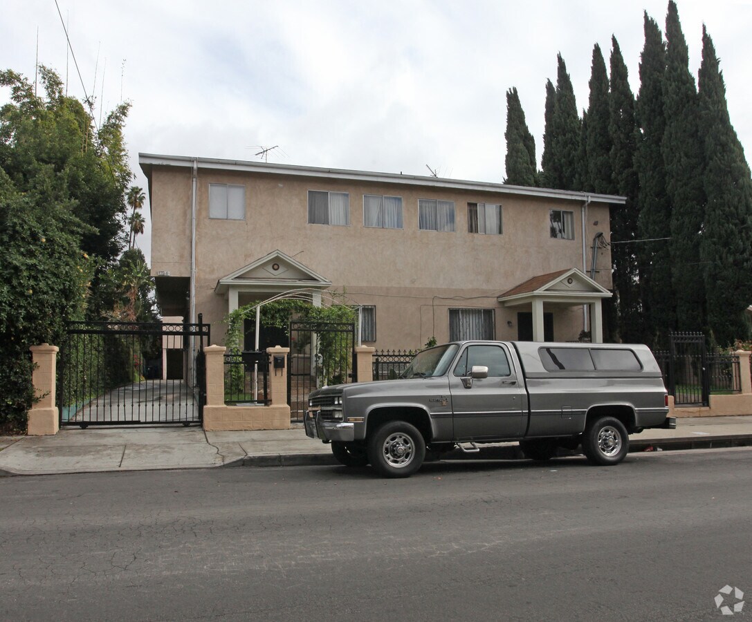 Photo - 1744 N Van Ness Ave