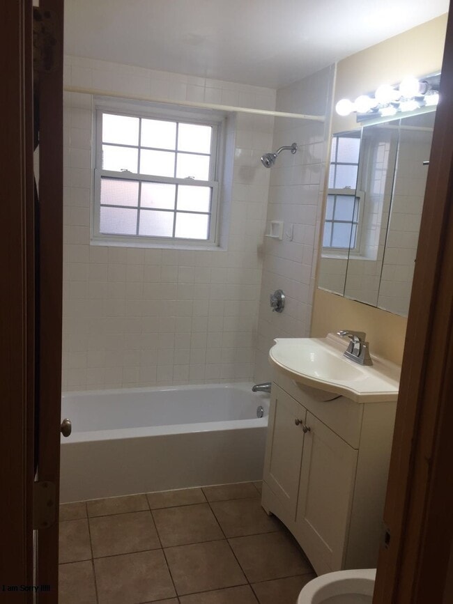 Photo - 12 Colonial Village Dr