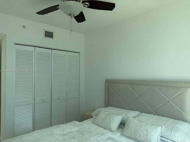 Photo - 41 SE 5th St Unit 2010