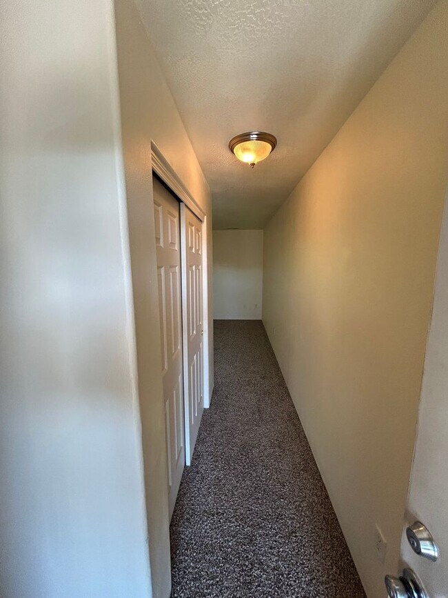 2178 Crater Lake Ave Unidad C