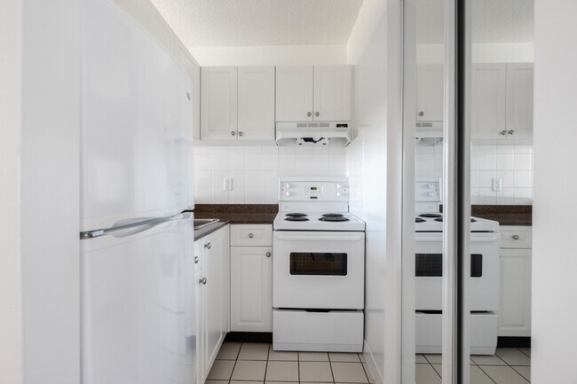 Photo - Central Plaza Unit 00304