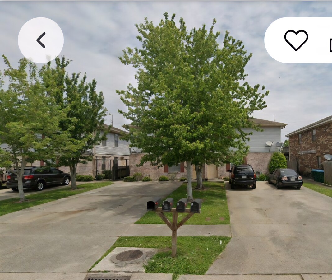 Photo - 812 Vouray Dr Townhome