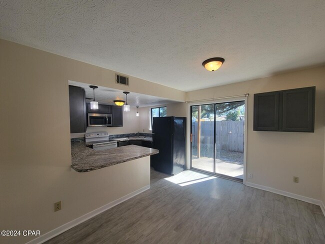 Photo - 4476 E Hwy 98