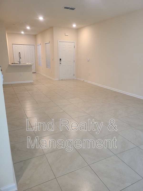 Photo - 7737 Legacy Trl