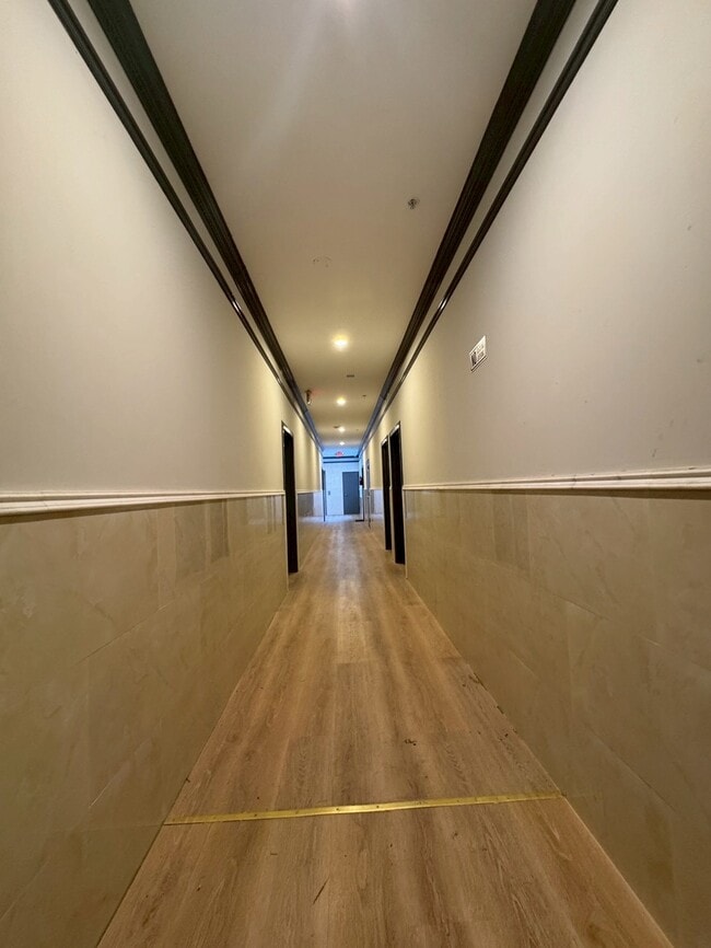 Photo - 905 Arch St