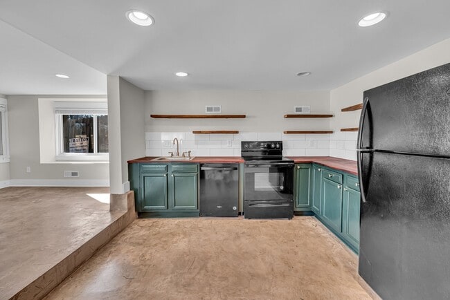 Photo - 1202 Kirkland Ave