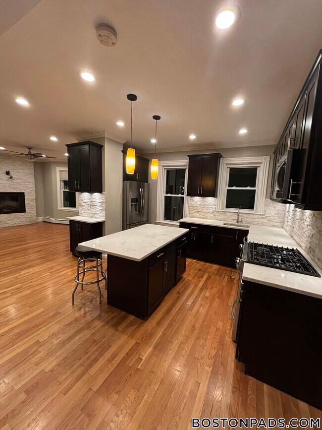 Photo - 12 Dorset St Unit 3