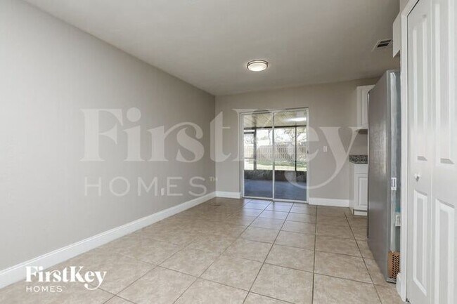 Photo - 786 Vercelli St