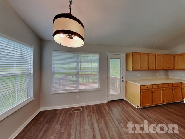 Photo - 154 Braxton Park Ln