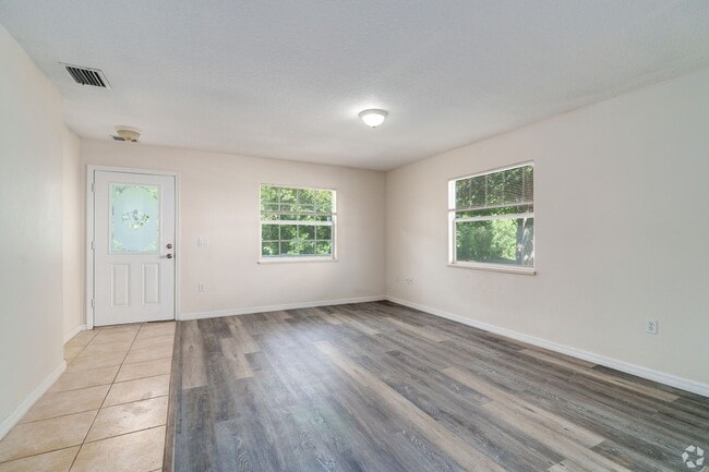 Photo - 2167 Harrison St