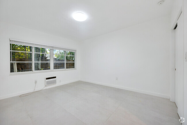 Building Photo - 6930 Rue Versailles Dr Unit # 6 Rental