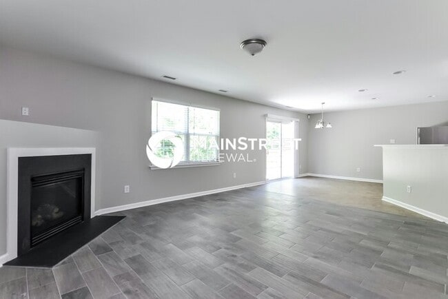 4 Bedroom Pet-Friendly Home in Fuquay-Varina, NC with Main Street Renewal