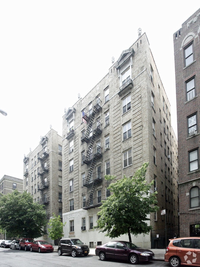 Photo - 4 South Pinehurst Avenue