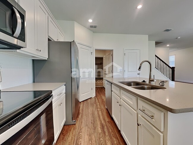 Photo - 283 Onate Cir