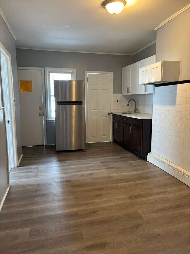 Photo - 46 Wayne Ave Unidad 3