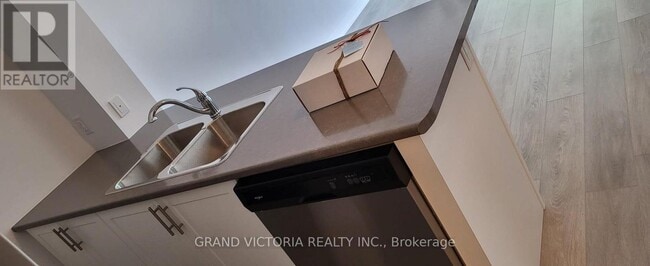 Photo - 450 Dundas St E Unit 424