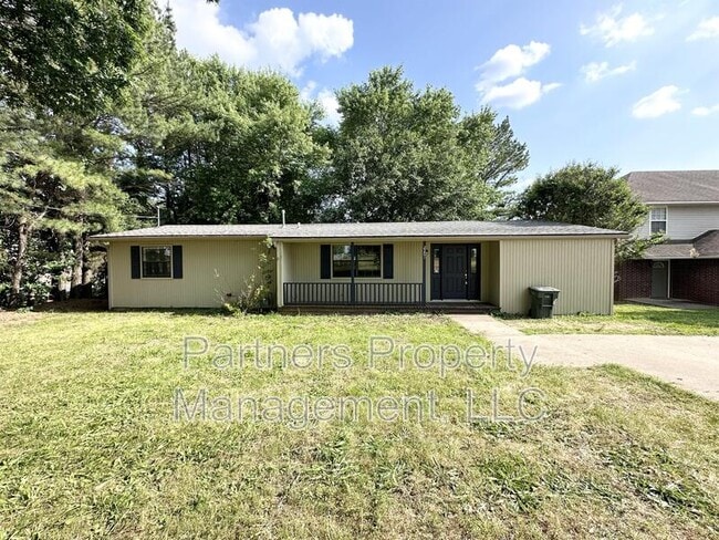 Photo - 2201 W Deane St House