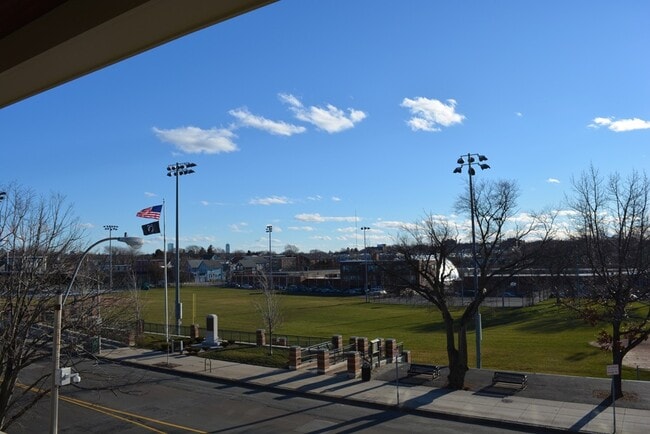 Photo - 563 Broadway Unit 302