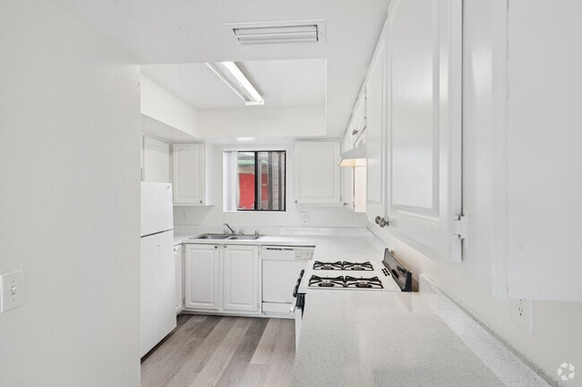 2BR, 2.5BA - 1,400SF - Kitchen