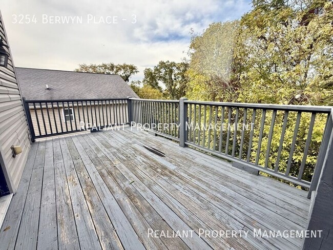 Photo - 3254 Berwyn Pl Unit 3