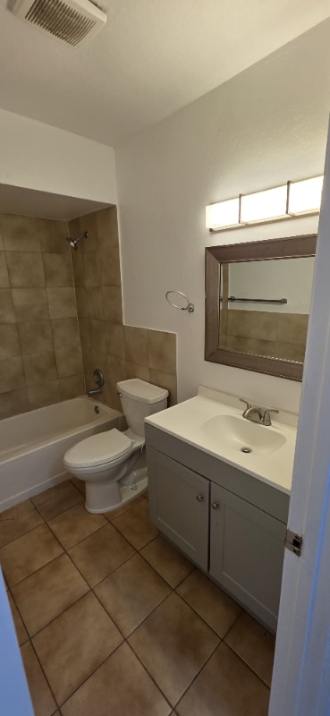 Photo - 470 NE 18th Ave