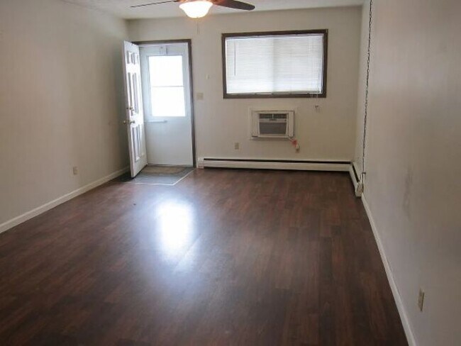 Photo - 1508 Woods Ave Unit .