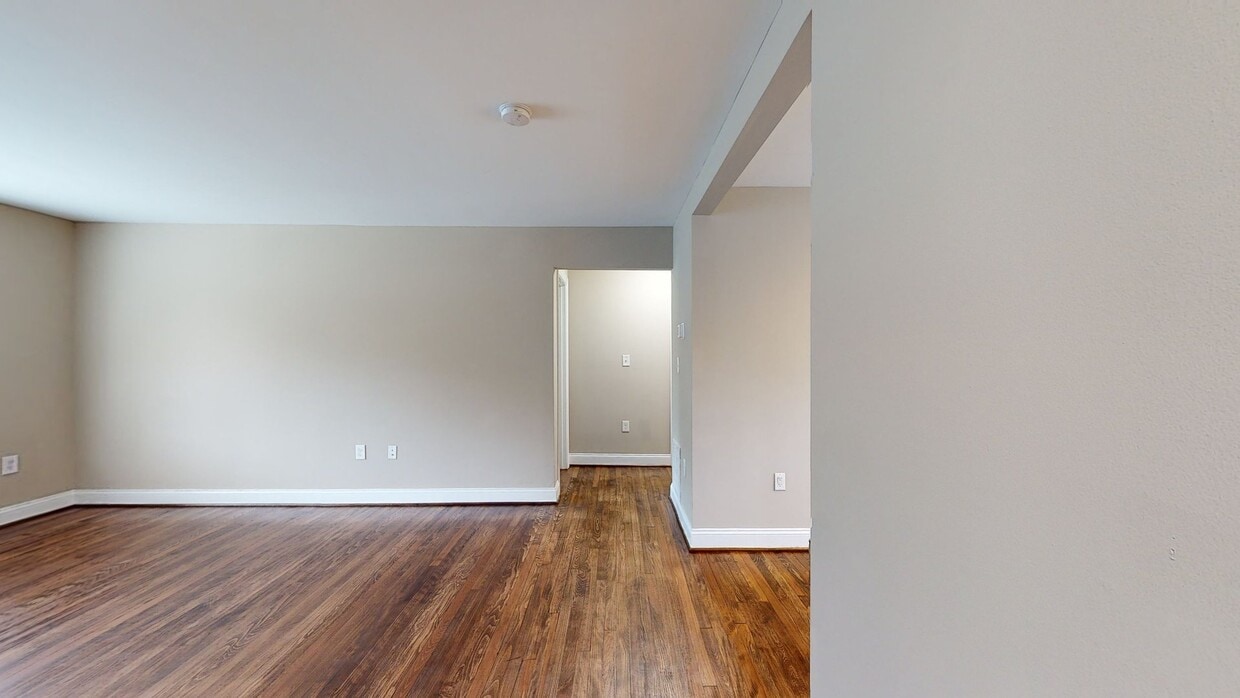 Photo - Rodgers Forge Apartments