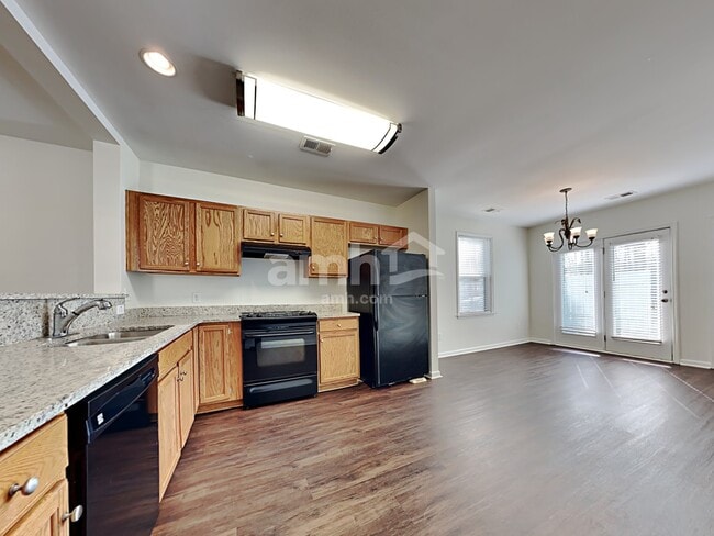 Photo - 413 Verbena Ave