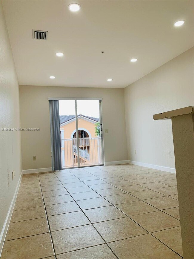 Photo - 17800 NW 73rd Ave