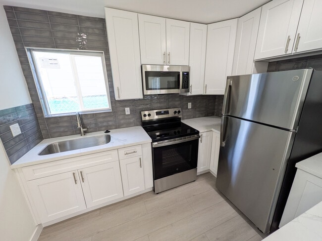 Building Photo - 414 E Puente St Unit 414 E Puente