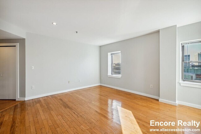 Photo - 534-538 Commonwealth Ave. Unit 7D Unit 7D