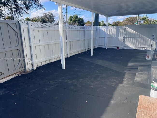 Photo - 3090 NW 29th St