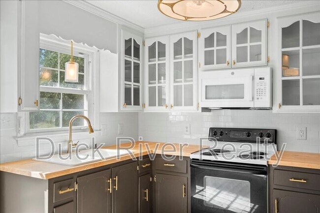 Photo - 209 Hampton Rd
