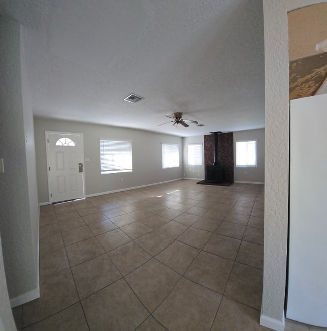 Photo - 33918 Grant Ave