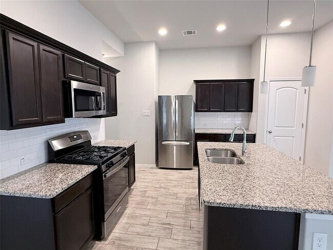 Photo - 120 Trailside Ln