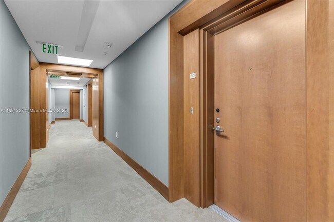 Photo - 31 SE 5th St Unidad 2607