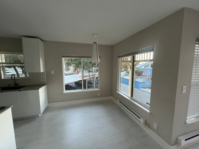 Photo - 170 Shoreline Ct Unit 170