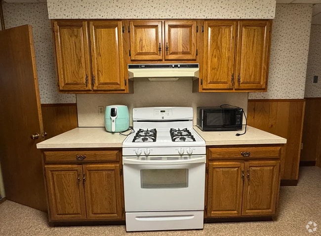 Building Photo - 68 Porter Rd Unit 1 Rental