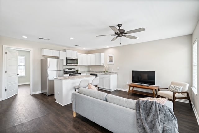 Photo - 3425-3425 Brooke Pl