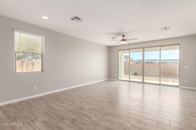Photo - 1275 E Jahns Dr